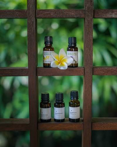 Aroma Oil Massage